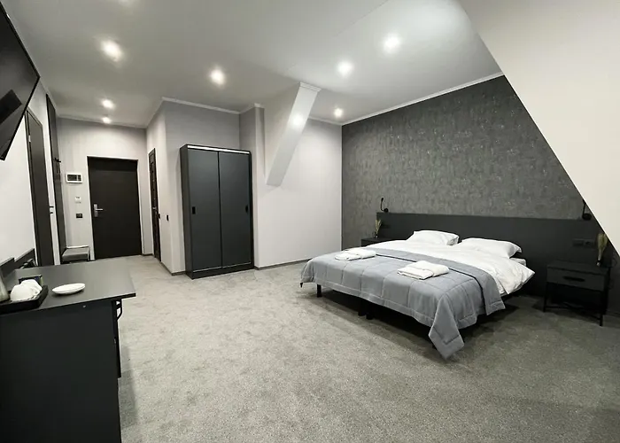 Room layout at Golden Ring